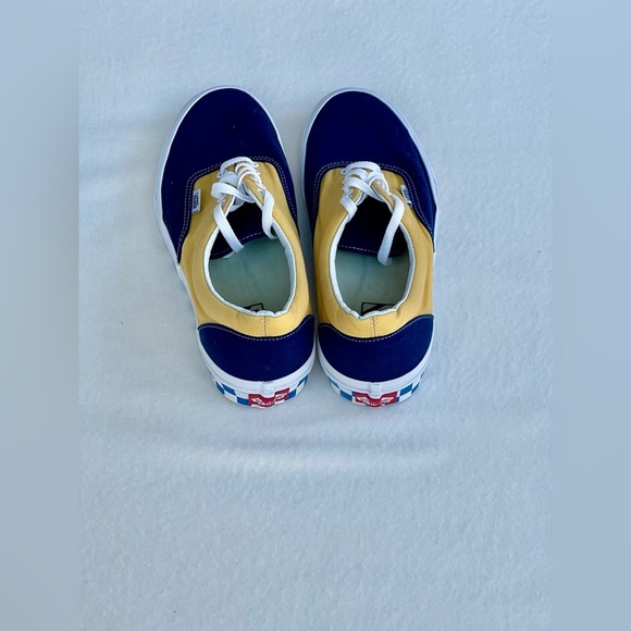 VANS ERA (BMX CHECKERBOARD) men’s size 9/women’s size 10 1/2
True Blue/ Yellow - Picture 3 of 7